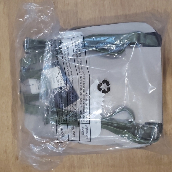 BIOWORLD The Exorcist Cartoon Mini Back Pack Nwt - Picture 6 of 6